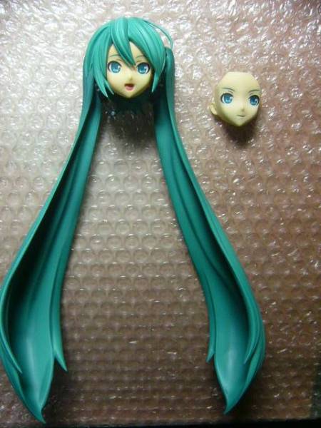 レア　リアル　1/6　ミク　ヘッド　カスタム用