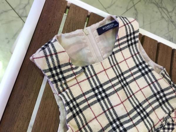 ☆美品！バーバリー ノバチェック柄のワンピース 冬物 80cm☆ BURBERRY