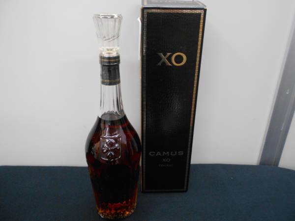 未開栓 COGNAC CAMUS XO 700ml カミュ ブランデー 箱付き 送料無料