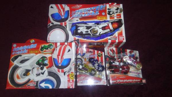 仮面ライダードライブ 変身ベルト DXマッハドライバー炎　他3点