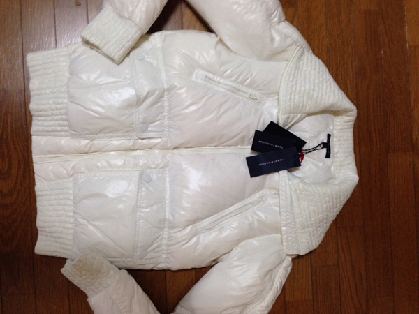 新品タグ付き～TOMMY HILFIGER のダウンジャケット
