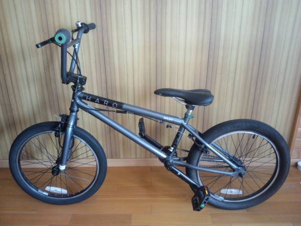 HARO　200.2.　新城市へ引取に来てくださる方