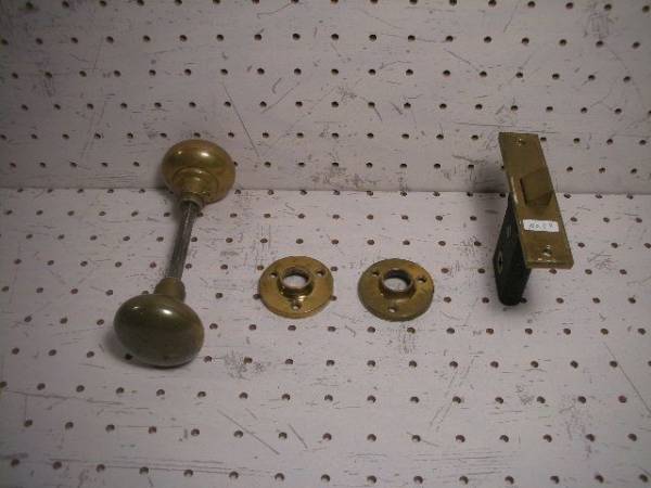 古い真鍮製のドアノブセット丸No.8／アンティーク昭和レトロ建具