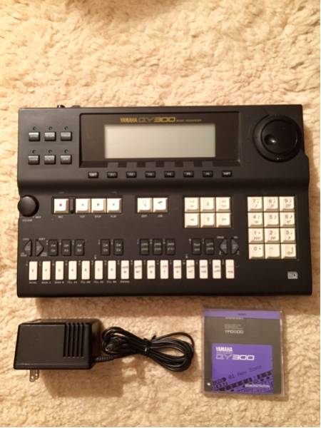 完動美品★YAMAHA QY300★ フロッピー アダプター付