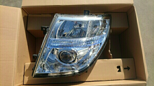E51 エルグランド 後期 左ヘッドライト AFS付 コーティング済み
