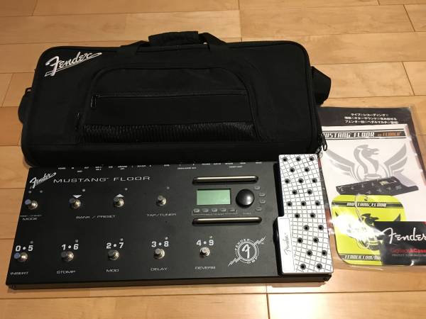 専用バック付 fender mustang floor 美品