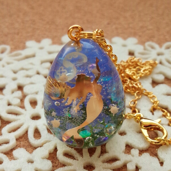 レジン　ハンドメイド　人魚たまご（大）　深海　ネックレス_1