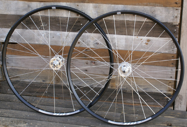 新品ピスト用ARAYAリム＆FORMURAハブ　前後ホイールセット