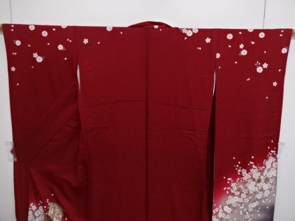 02399# 箔置き几帳に菊・梅・桜模様振袖