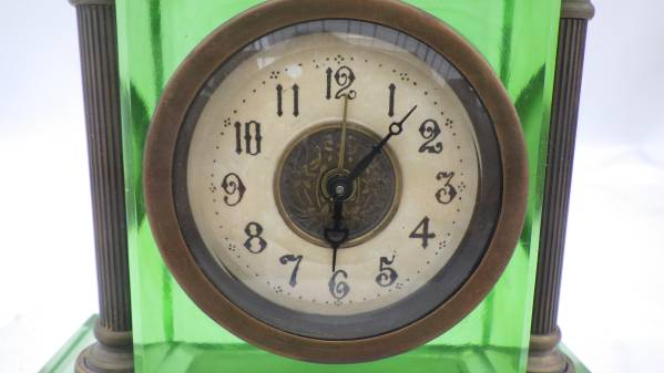 ミヤガタ　置き時計　セイコウ舎型　オブジェ