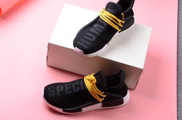 入手困難　Adidas アディダス スニーカー NMD Pharrell Williams Human Race black 28cm