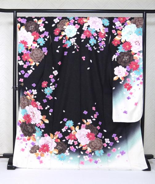 ☆さか屋☆新入荷！1，000円～☆魅惑の黒！豪華絢爛 花文様 仕立上 正絹振袖☆351