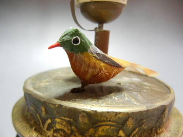 【稼動品】鳥かご時計 鳥籠時計 置時計 ゼンマイ式 アンティーク 美品 古い鳥かご時計 ゼンマイ式 置時計 時代物 カゴ