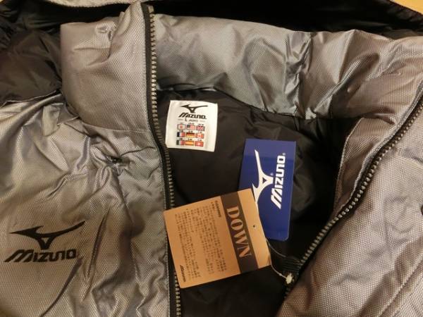 新品 未着用 メンズ MIZUNO ミズノ ダウンコート ダウンジャケット シルバー 銀色 Ｌサイズ