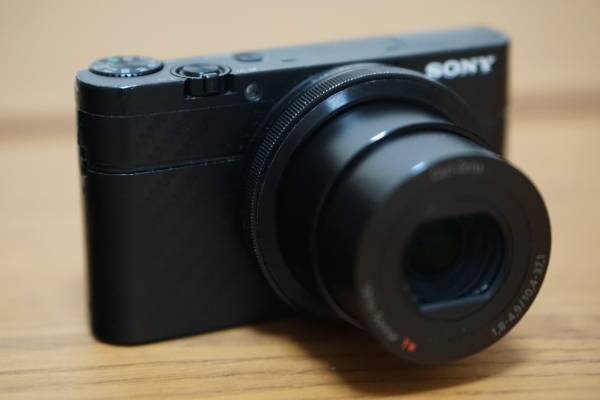 美品 ★ SONY cyber-shot DSC-RX100 ブラック ★ サイバーショット 2020万画素