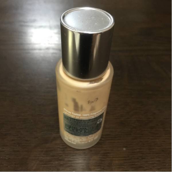 クリニーク リペアウェアレーザーフォーカスオールスムースメークアップ15 03 リキッドファンデーション_2