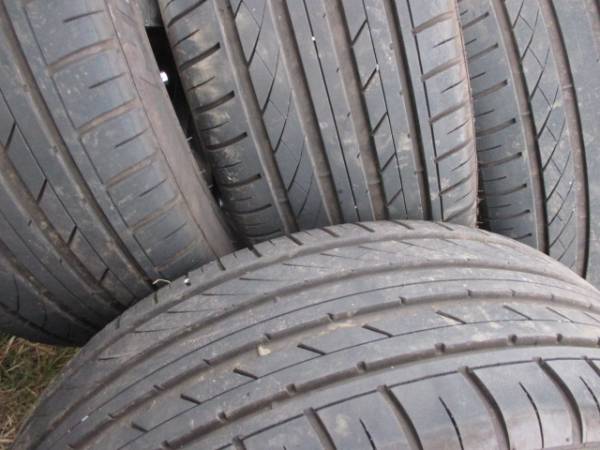 C25　C26　114.3　５穴　セレナ　205-50-17　ミニバン　ワゴン　格安