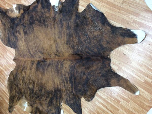 バッファロー毛皮　敷物　中古品