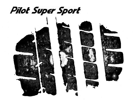 【新品 送料無料 税込】2015年製 PSS 265/40R18 (101Y) XL Pilot Super Sport MICHELIN