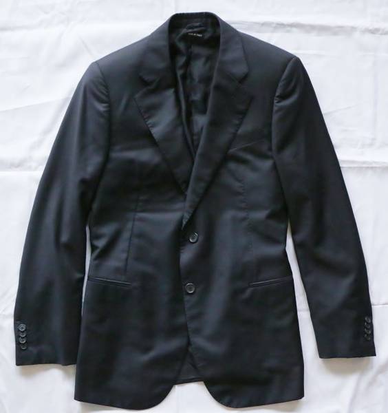 新品格安 黒ラベル　ジョルジオ アルマーニ GIORGIO ARMANI 最高峰カシミア混ジャケット　ジョルジオ アルマーニジャパン正規品