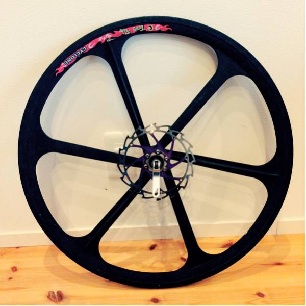 26インチ ホイール 曲がり 自転車