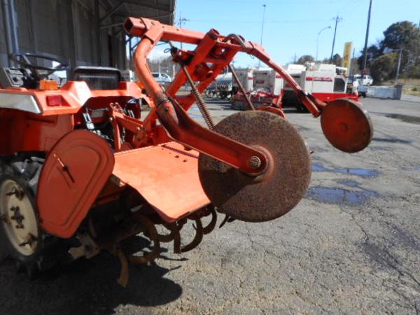 中古 トラクター クボタ XB-1(四駆ディーゼル、セル付き) 茨城 クボタ 