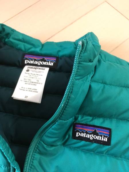 超 Patagonia パタゴニア キッズ ベビー ダウン ベスト ２t 90 100 緑 男女兼用 春にぴったり 動きやすい ライトアウター 公園 子ども用 売買されたオークション情報 Yahooの商品情報をアーカイブ公開 オークファン Aucfan Com