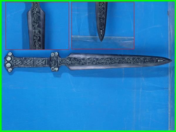 透彫火焔鍬形に龍の兜（収納タイプ） ◇武具 兜割 ◇長尺の兜割り 時代