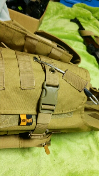 カーキ色 プレートキャリアー 中古品 一点物] Eagle Industries MBAV