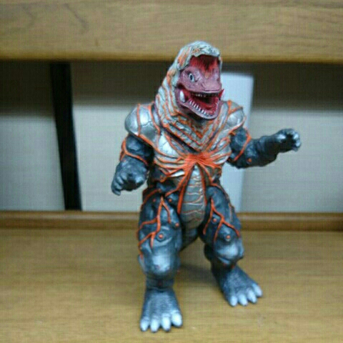 ウルトラマン 怪獣 ファイヤーゴルザ ゴルザ ソフビ レア ソフビ 売買されたオークション情報 Yahooの商品情報をアーカイブ公開 オークファン Aucfan Com