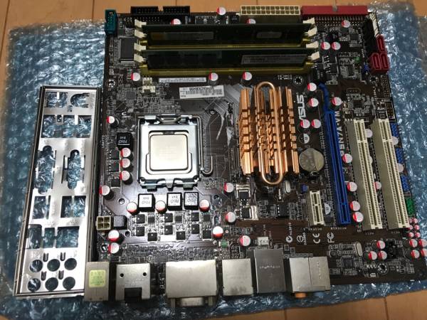 中古ASUS P5N7A-VM+Core2Duo 8400+メモリ3.0G