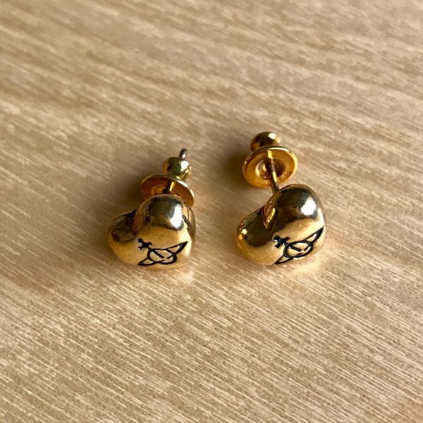 Vivienne Westwood ハート型ピアス 2個