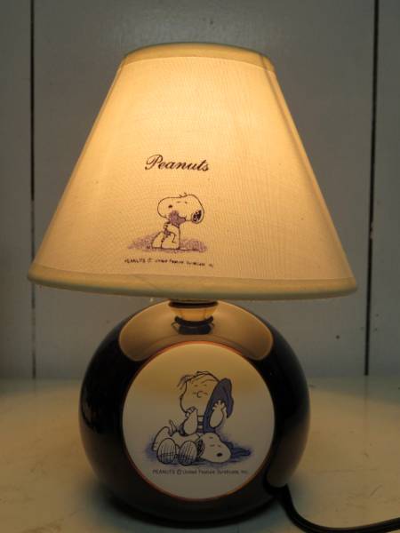 スヌーピー Peanuts ピーナッツ シェード ランプ 照明 ライト Sn スヌーピー 売買されたオークション情報 Yahooの商品情報をアーカイブ公開 オークファン Aucfan Com