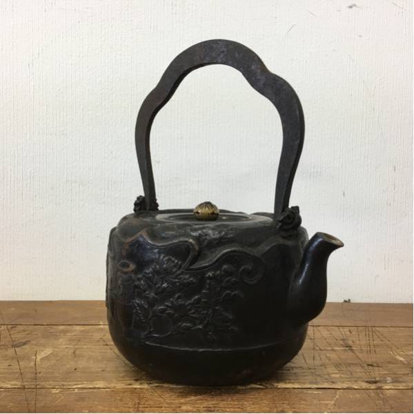 龍文堂 大國 大国 鳥葡萄牡丹茶道具紋 銅蓋 鉄瓶 煎茶道具 A-375