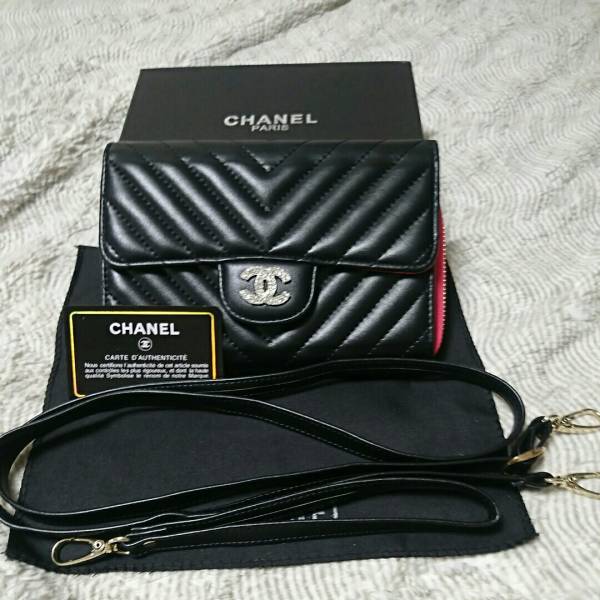 シャネル CHANEL ノベルティ 黒 財布 ノベルティラムスキンカメリア柄