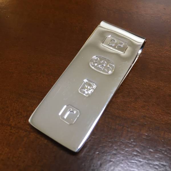 ダグラスペル製 マネークリップ 007モデル(マネークリップ)｜売買され