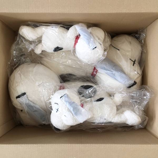 ユニクロ パジャマ（レディースファッション）の通販 S&M 各2体 計4体 ★ UNIQLO ユニクロ ★ KAWS カウズ ★ SNOOPY スヌーピー ★ TOY ぬいぐるみ ★ 3代目 JSB 岩田