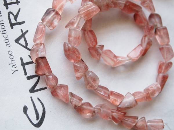 ■上質■ストロベリークォーツ■ラフ・・・・1連です。