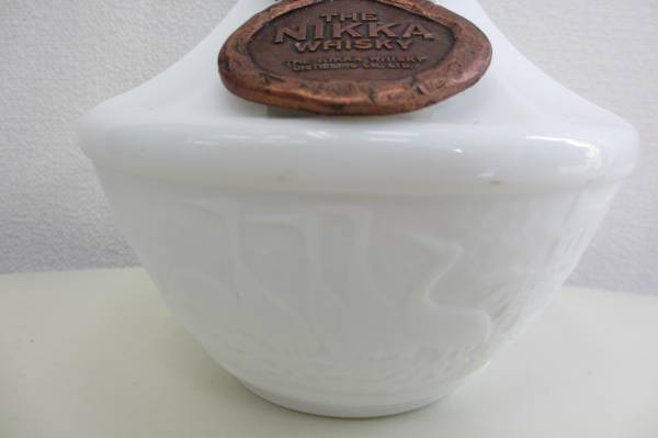 古酒 NIKKA ニッカ ウイスキー 鶴 750ml 未開栓 白 陶器ボトル 【公式