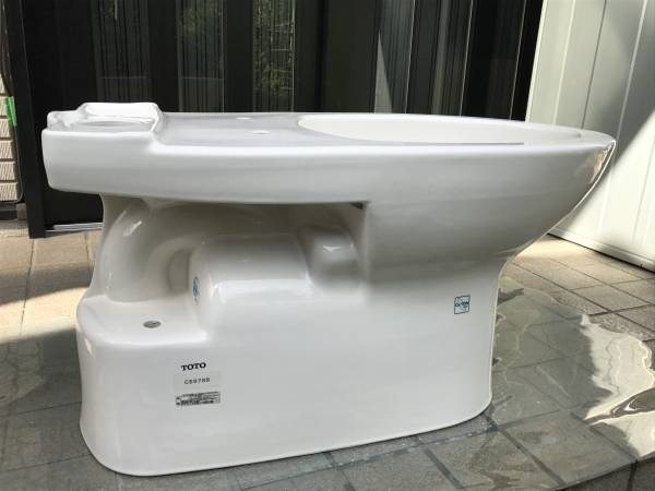 中古便器(200芯)、TOTO. CS680B CS680Bのトイレ(TOTO：床排水)の交換工事なら【住設ドットコム】