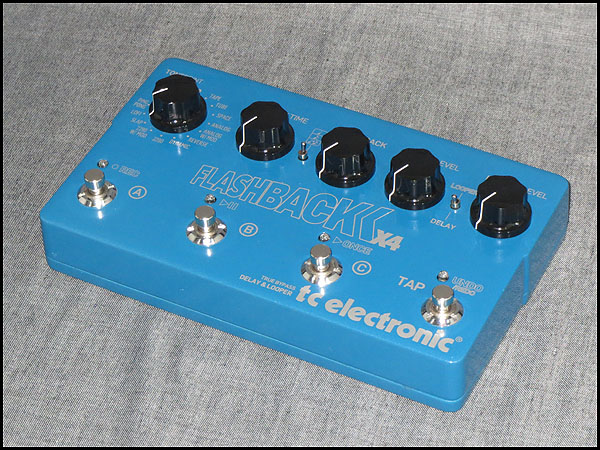 ★TC Electronic Flashback X4 Delay ディレイ 美品★