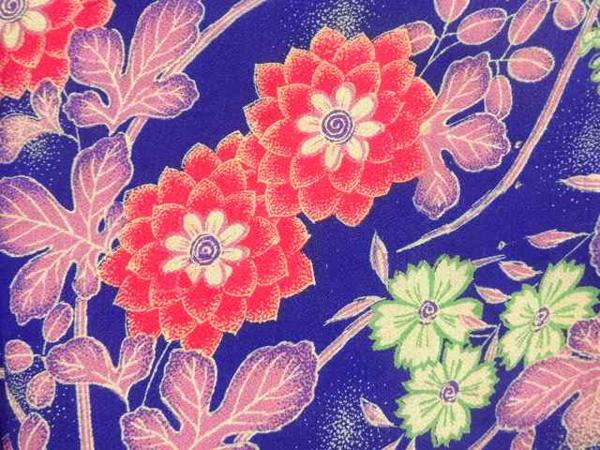 長襦袢 アンティーク着物 正絹 単衣 錦紗 草花模様 紋縮緬 四季の草花