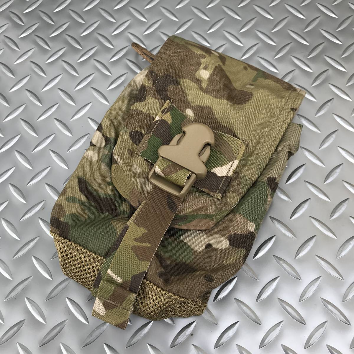 米軍実物 EAGLE製 SOF MODULAR V.2 1QT ボトルポーチ マルチカム 未使用