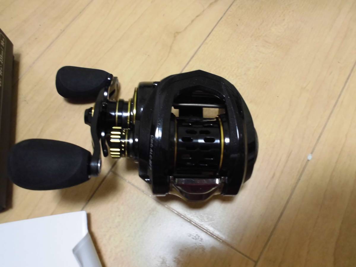 超美品！　　アブガルシア　　現行！　　REVO ALC-BF7