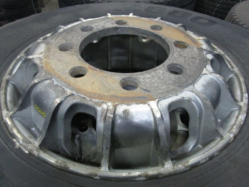 r215851572