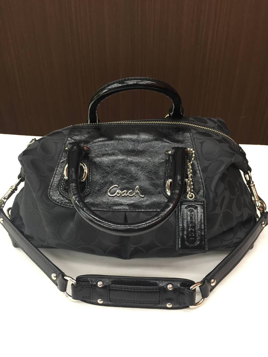 COACHコーチ シグネチャー サテンサッチェル トートバッグ 黒 COACH 