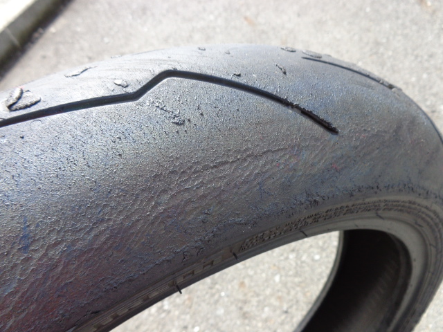 ピレリ　ディアブロスーパーコルサV2 SC1 12070ZR17インチ