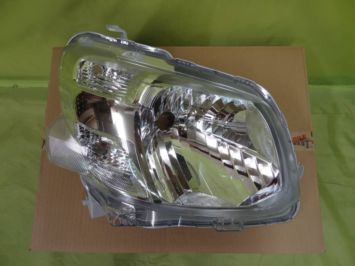 タント LA600S 純正 右ヘッドライト ハロゲン ICHIKOH 1880 81110