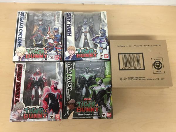 B35 バンダイ S.H.フィギュアーツ ワイルドタイガー MovieVer. スカイハイ 折紙サイクロン バーナビーJr. ダークネスバーナビー 未開封品