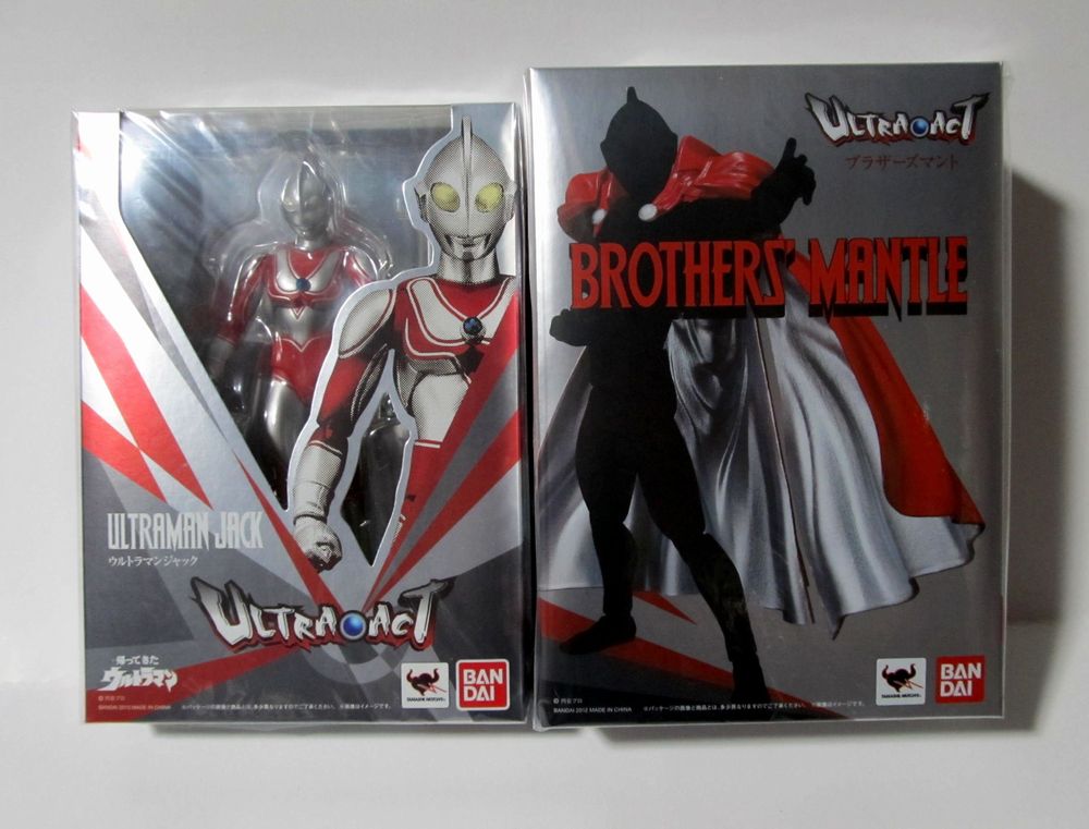 ☆ 未開封 ウルトラアクト 帰ってきたウルトラマン（ウルトラマンジャック） ＋ ブラザーズマント ULTRA-ACT BANDAI